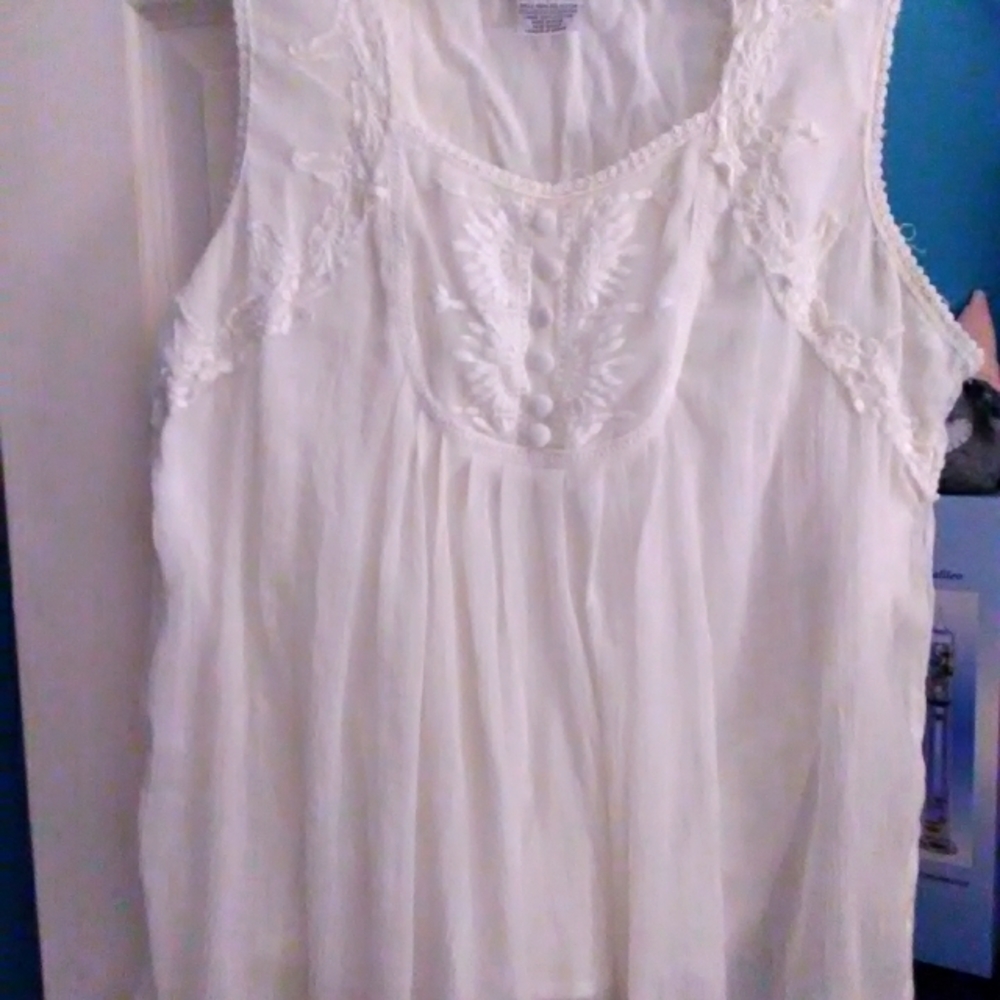 Denim 24/7 white blouse size 16W